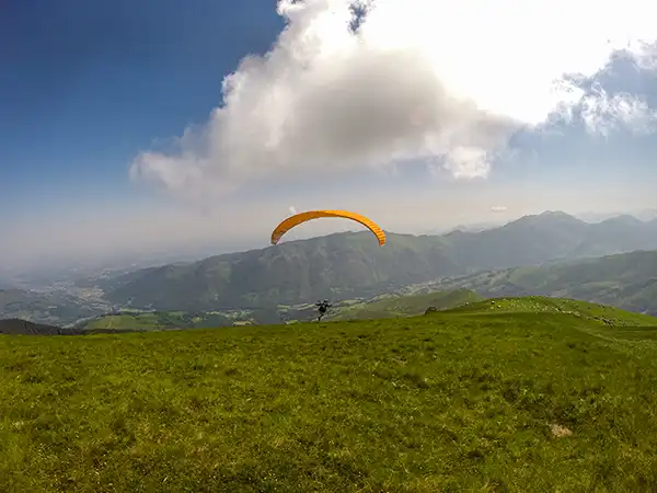 Parapente en hautes-Pyrénées